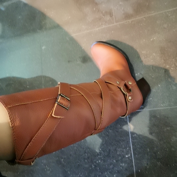 Ralph  Lauren Leather Boots - Picture 2 of 8